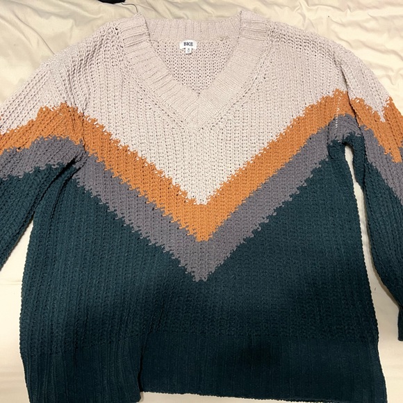 Chevron color block sweater - Picture 1 of 2
